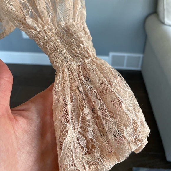 Lulu’s Sheer Leader Blush Pink Lace Mock Neck Long Sleeve Top XS - Picture 7 of 14